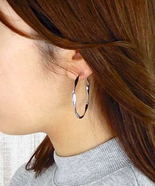 minia（ミニア）の「ねじりフープのピアス/イヤリング ＜選べるサイズ＞ [minia] ≪2019AW新作≫（ピアス（両耳用）・レディース・B/A/C/D/E/F/G/H・FREE）」の8枚目の写真