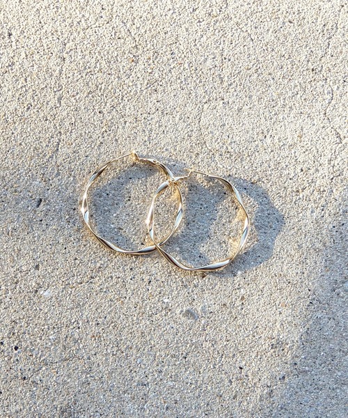 minia（ミニア）の「ねじりフープのピアス/イヤリング ＜選べるサイズ＞ [minia] ≪2019AW新作≫（ピアス（両耳用）・レディース・B/A/C/D/E/F/G/H・FREE）」の12枚目の写真