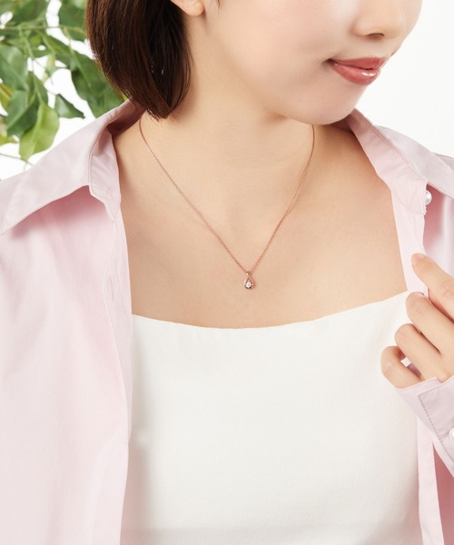 va vendome aoyama(ヴイエーヴァンドームアオヤマ)の「シルバー クロスドロップネックレス(ネックレス・レディース・シルバー・40cm)」の10枚目の写真