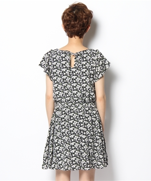 MAJESTIC LEGON（マジェスティックレゴン）の「マーガレット柄OP（ワンピース・レディース・ネイビー/ラベンダー/イエロー/ライトグリーン・FREE）」の7枚目の写真