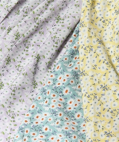 MAJESTIC LEGON（マジェスティックレゴン）の「マーガレット柄OP（ワンピース・レディース・ネイビー/ラベンダー/イエロー/ライトグリーン・FREE）」の15枚目の写真