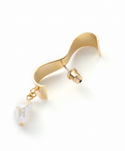LAPUIS(ラピュイ)の「Baroque Parl Pierce(ピアス(両耳用)・レディース・シルバー/ゴールド・FREE)」の4枚目の写真