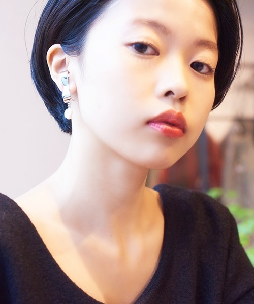 LAPUIS(ラピュイ)の「Baroque Parl Pierce(ピアス(両耳用)・レディース・シルバー/ゴールド・FREE)」の5枚目の写真