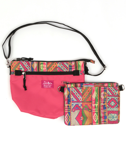 チチカカ チチカカ の ペアポーチショルダーバッグ ショルダーバッグ Wear