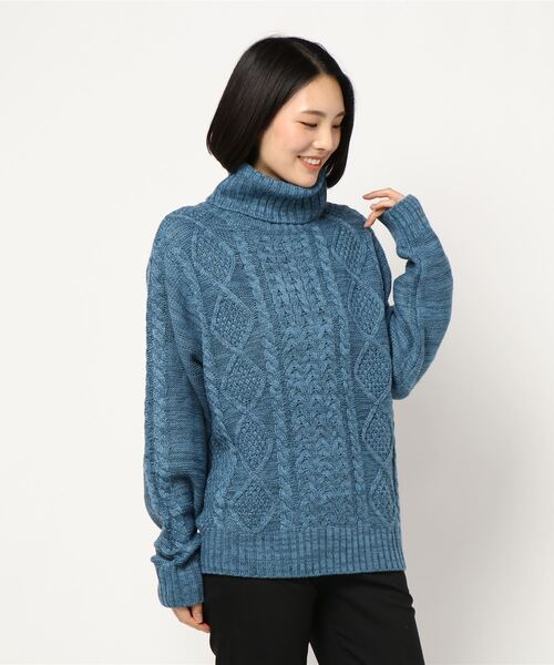 Bling Leads(ブリングリーズ)の「【Bl】ケーブルタートルネックニット(ニット/セーター・レディース・ベージュ/グレー/キャメル/ネイビー/ブルー/オフホワイト/ブラック/ダークグリーン/ワイン/マスタード/モカ/アイボリー/ピンク・MEDIUM/X-LARGE/LARGE)」の9枚目の写真