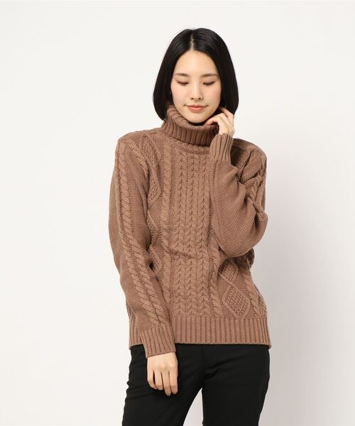 Bling Leads(ブリングリーズ)の「【Bl】ケーブルタートルネックニット(ニット/セーター・レディース・ベージュ/グレー/キャメル/ネイビー/ブルー/オフホワイト/ブラック/ダークグリーン/ワイン/マスタード/モカ/アイボリー/ピンク・MEDIUM/X-LARGE/LARGE)」の6枚目の写真