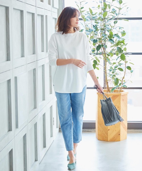 KOBE LETTUCE(コウベレタス)の「選べる3typeネックコットン無地Tシャツ(Tシャツ/カットソー・レディース・ホワイト/ホワイト系その他/ホワイト系その他2/ホワイト系その他5/ホワイト系その他3/ホワイト系その他4・1/2/3)」の7枚目の写真