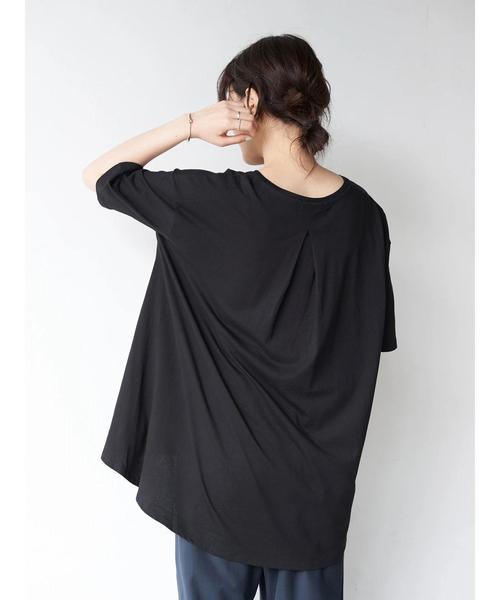 AMERICAN HOLIC(アメリカンホリック)の「バックタックカットチュニック 〇*(Tシャツ/カットソー・レディース・ブラック/オフホワイト/モカ/キャメル/その他7・FREE)」の3枚目の写真