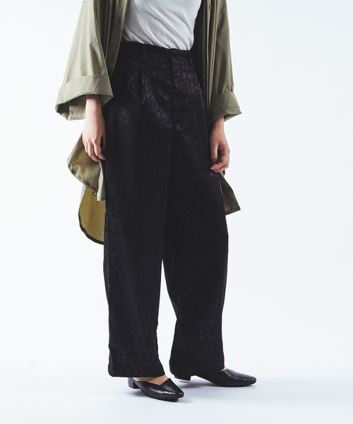 Ambre Neige（アンブルネージュ）の「ジャガードパンツ／【WEB/EC限定商品】（その他パンツ・レディース・ブラック/ベージュ/グリーン・SMALL/MEDIUM）」の20枚目の写真
