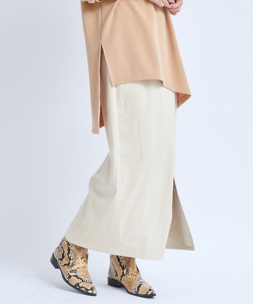 DouDou（ドゥドゥ）の「【新色追加】スウェードタイトスリットスカート（スカート・レディース・ダークブラウン/サックスブルー/オフホワイト/レモンイエロー・FREE）」の2枚目の写真