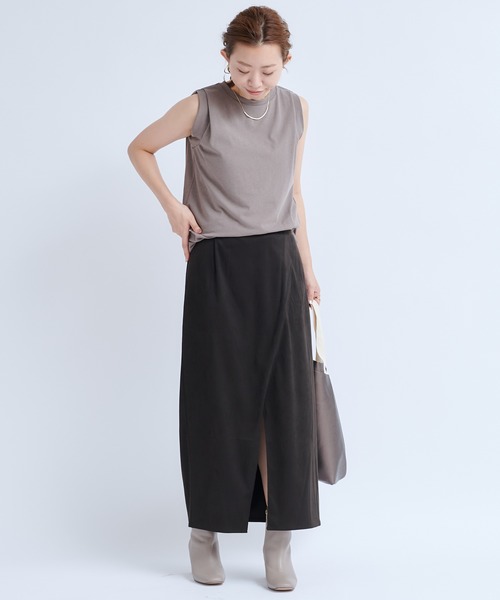 DouDou（ドゥドゥ）の「【新色追加】スウェードタイトスリットスカート（スカート・レディース・ダークブラウン/サックスブルー/オフホワイト/レモンイエロー・FREE）」の8枚目の写真