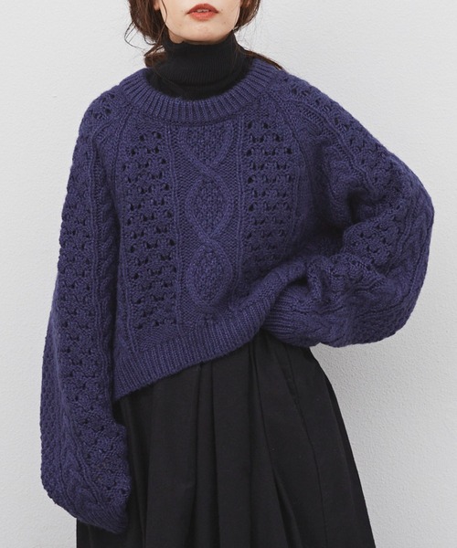 Libra Cue(リブラ キュー)の「3Dケーブルニット(ニット/セーター・レディース・ホワイト/ブラック/ブルー・FREE)」の3枚目の写真