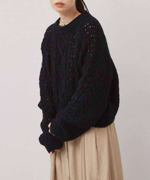 Libra Cue(リブラ キュー)の「3Dケーブルニット(ニット/セーター・レディース・ホワイト/ブラック/ブルー・FREE)」の7枚目の写真