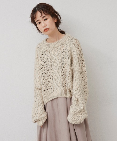 Libra Cue(リブラ キュー)の「3Dケーブルニット(ニット/セーター・レディース・ホワイト/ブラック/ブルー・FREE)」の6枚目の写真