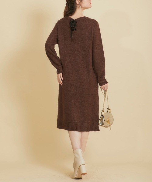 tocco closet（トッコ　クローゼット）の「袖口パール付き後ろベロアリボン装飾ケーブル編みニットワンピース（ワンピース・レディース・ブラウン/ラベンダー/グレイッシュベージュ・M）」の17枚目の写真