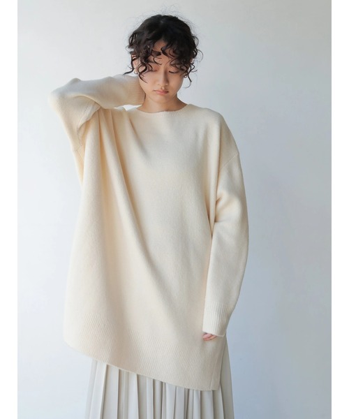 AMERICAN HOLIC(アメリカンホリック)の「サイドスリットゆるニットチュニック *○(ニット/セーター・レディース・チャコールグレー/ベージュ/アイボリー/モカ・FREE)」の5枚目の写真