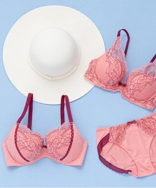 セール シグネチャーレース 小さく包み込むブラ ブラ パッドなし ショーツセット E F Gカップ Amst1241 Whp Hikini Jx ブラ ショーツ Amostyle By Triumph アモスタイルバイトリンプ のファッション通販 Zozotown