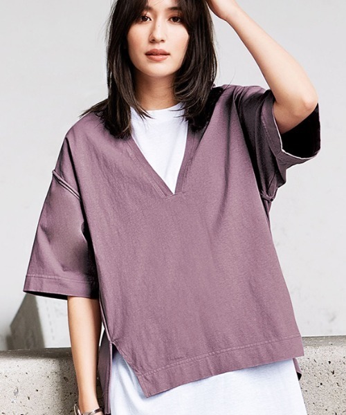 GeeRA(ジーラ)の「ピグメント半袖Vネックプルオーバー(Tシャツ/カットソー・レディース・パープル/チャコール・LARGE/X-LARGE/MEDIUM)」の2枚目の写真