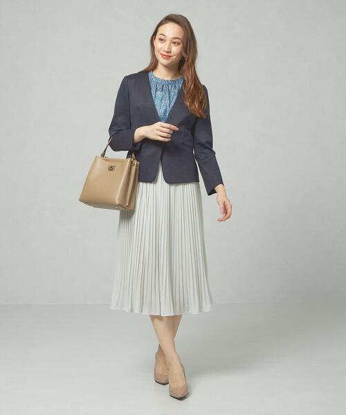 closet story(クローゼットストーリー)の「<closet story>□ポンチ カラーレス ジャケット -手洗い可能-(ノーカラージャケット・レディース・ベージュ/ネイビー・SMALL/MEDIUM)」の7枚目の写真