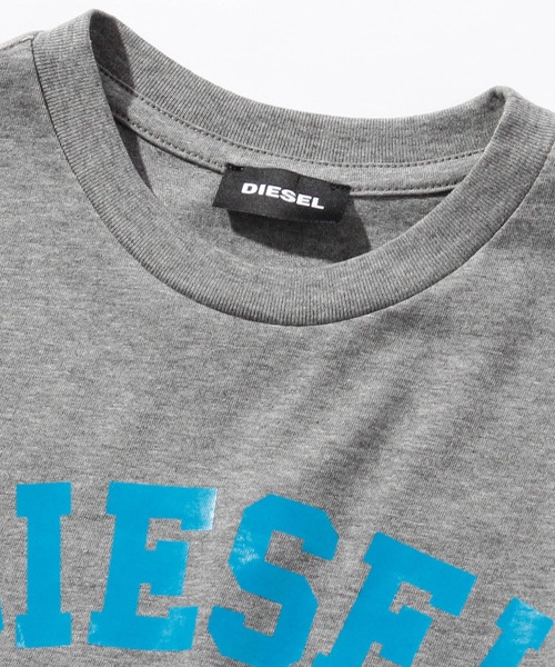 DIESEL KIDS(ディーゼルキッズ)の「DIESEL(ディーゼル)Kids & Junior カットソーTシャツ(Tシャツ/カットソー・キッズ・ブラック/ホワイト/チャコールグレー/ブルー・4YEAR/6YEAR/8YEAR/10YEAR/12YEAR/14Y/16Y)」の14枚目の写真