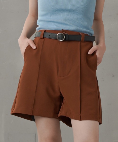 SPINNS(スピンズ)の「ハイウエスト ピンタックショートパンツ(その他パンツ・レディース・ブラック/ベージュ/カーキ/モカ/ホワイト/ベージュ系その他/ブラウン/チャコール/ブラック系その他/ブラック系その他2・ONESIZE)」の11枚目の写真