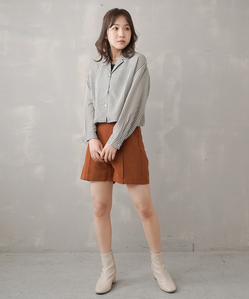 SPINNS(スピンズ)の「ハイウエスト ピンタックショートパンツ(その他パンツ・レディース・ブラック/ベージュ/カーキ/モカ/ホワイト/ベージュ系その他/ブラウン/チャコール/ブラック系その他/ブラック系その他2・ONESIZE)」の15枚目の写真