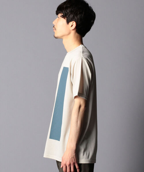 DESCENTE（デサント）の「【DESCENTE ddd/デサント ディーディーディー】DHURJA67 BREAK T-SHRIT Tシャツ（Tシャツ/カットソー・メンズ・ベージュ/ブラウン/グレイッシュブルー・M/L）」の4枚目の写真
