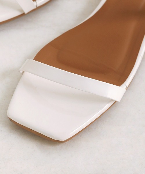 Bou Jeloud（ブージュルード）の「エナメル細ベルトサンダル（サンダル・レディース・アイボリー/ブラック/ピンク・M/L）」の11枚目の写真