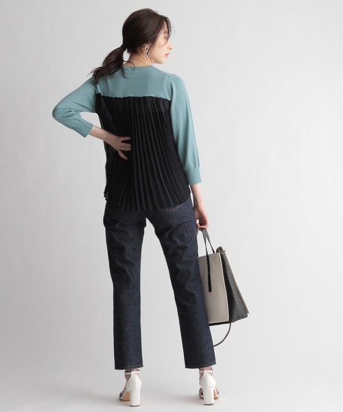 Andemiu（アンデミュウ）の「【顔診断STRAIGHT】プリーツドッキングニット937950（ニット/セーター・レディース・ブラック/ベージュ/オフホワイト/ブルー・FREE）」の5枚目の写真