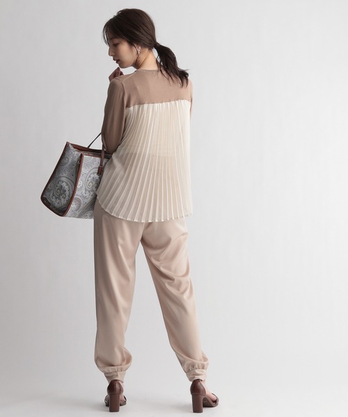 Andemiu（アンデミュウ）の「【顔診断STRAIGHT】プリーツドッキングニット937950（ニット/セーター・レディース・ブラック/ベージュ/オフホワイト/ブルー・FREE）」の7枚目の写真