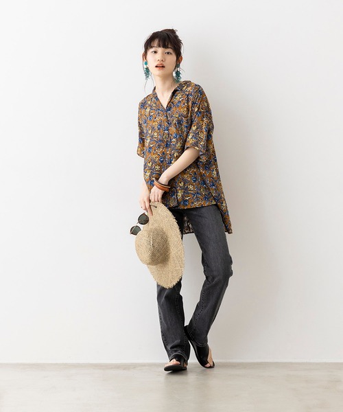 hunch(ハンチ)の「シアー×ジャガード 柄プリント 開襟シャツ(シャツ/ブラウス・レディース・ブラウン/イエロー/ライトカーキ・FREE)」の4枚目の写真