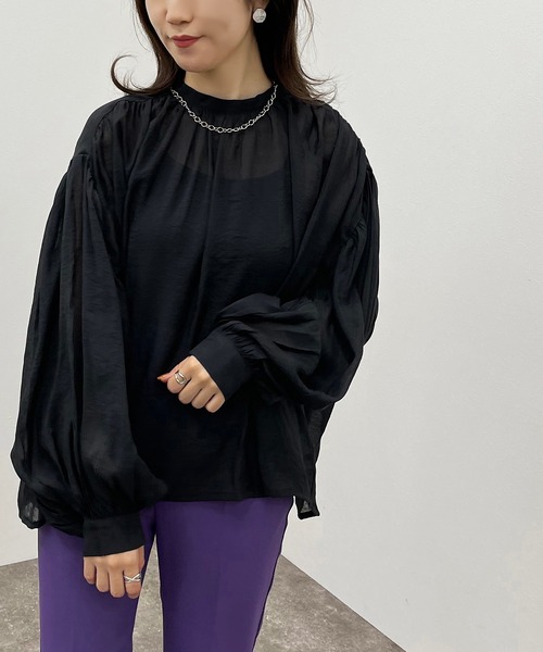 apres jour mignon(アプレジュールミニョン)の「シアー袖ボリュームハイネックブラウス【ZOZOTOWN限定アイテム】(シャツ/ブラウス・レディース・オフホワイト/グリーン/ブラック/グレイッシュベージュ・フリー/X-LARGE)」の12枚目の写真