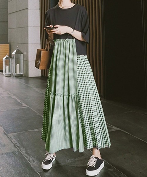 ABITOKYO(アビトーキョー)の「カットソー切り替えギンガムチェックティアードロングワンピース(ワンピース・レディース・ブラック/レッド/ブルー/グリーン・FREE)」の21枚目の写真