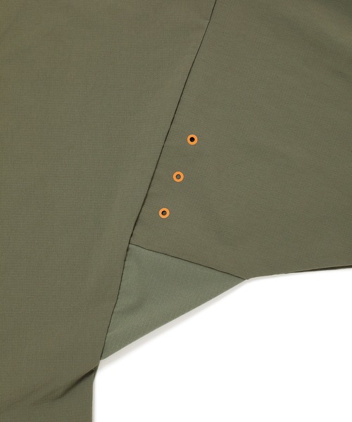 SIVA（シヴァ）の「SIVA シヴァ / DOLMAN SEAM-LINE WIDE L-SLEEVE ドルマンスリーブシームラインワイドロンT ビッグシルエット / 21C-S-02-01（Tシャツ/カットソー・メンズ・ブラック/カーキ・2/3）」の8枚目の写真