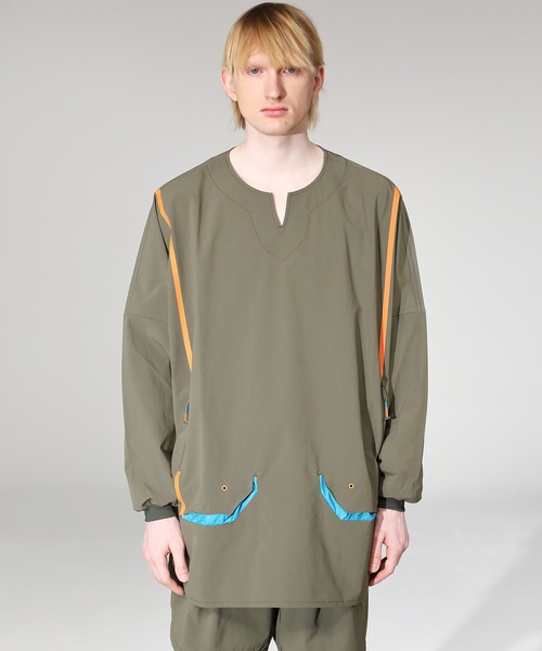 SIVA（シヴァ）の「SIVA シヴァ / DOLMAN SEAM-LINE WIDE L-SLEEVE ドルマンスリーブシームラインワイドロンT ビッグシルエット / 21C-S-02-01（Tシャツ/カットソー・メンズ・ブラック/カーキ・2/3）」の18枚目の写真
