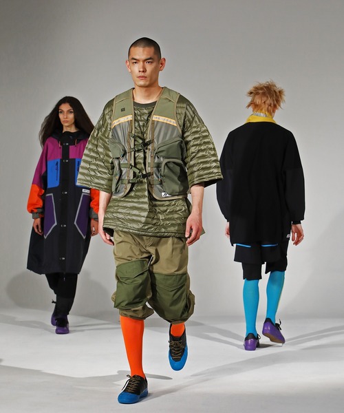 SIVA（シヴァ）の「SIVA シヴァ / DOLMAN SEAM-LINE WIDE L-SLEEVE ドルマンスリーブシームラインワイドロンT ビッグシルエット / 21C-S-02-01（Tシャツ/カットソー・メンズ・ブラック/カーキ・2/3）」の21枚目の写真