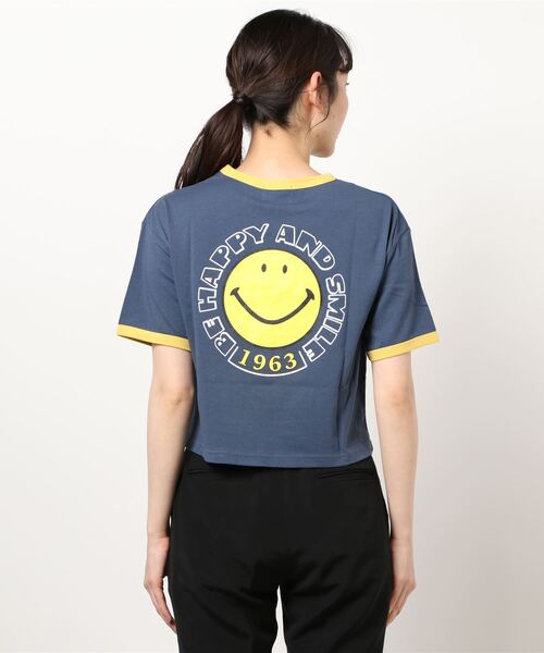 SPINNS（スピンズ）の「NICOバックプリント リンガーTシャツ（Tシャツ/カットソー・レディース・ホワイト/ネイビー/イエロー・ONESIZE）」の6枚目の写真