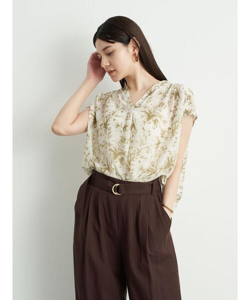 YECCA VECCA（イェッカヴェッカ）の「・ボタニカル柄スキッパーブラウス＊（シャツ/ブラウス・レディース・ブラック/カーキ/パープル・FREE）」の5枚目の写真