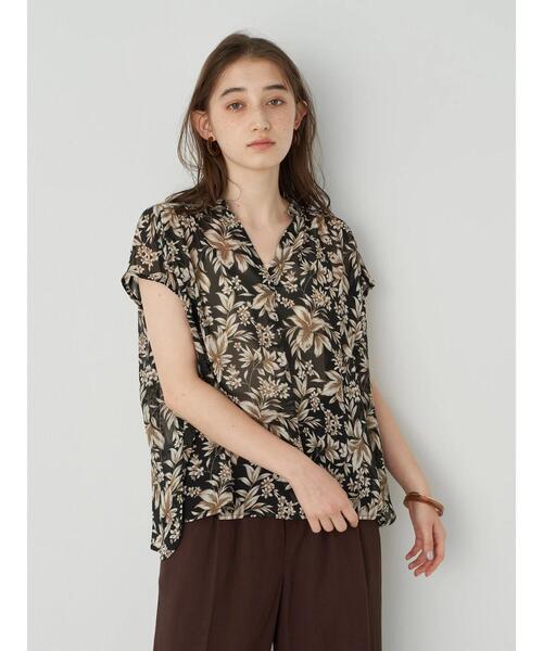 YECCA VECCA（イェッカヴェッカ）の「・ボタニカル柄スキッパーブラウス＊（シャツ/ブラウス・レディース・ブラック/カーキ/パープル・FREE）」の8枚目の写真