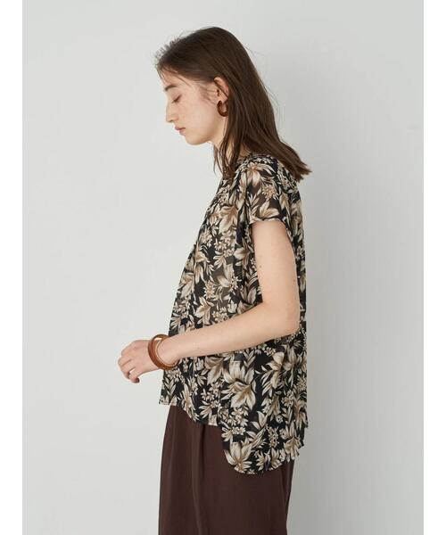 YECCA VECCA（イェッカヴェッカ）の「・ボタニカル柄スキッパーブラウス＊（シャツ/ブラウス・レディース・ブラック/カーキ/パープル・FREE）」の9枚目の写真