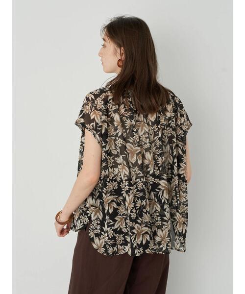 YECCA VECCA（イェッカヴェッカ）の「・ボタニカル柄スキッパーブラウス＊（シャツ/ブラウス・レディース・ブラック/カーキ/パープル・FREE）」の11枚目の写真