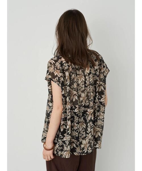 YECCA VECCA（イェッカヴェッカ）の「・ボタニカル柄スキッパーブラウス＊（シャツ/ブラウス・レディース・ブラック/カーキ/パープル・FREE）」の12枚目の写真