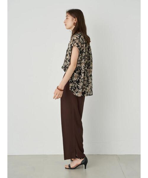 YECCA VECCA（イェッカヴェッカ）の「・ボタニカル柄スキッパーブラウス＊（シャツ/ブラウス・レディース・ブラック/カーキ/パープル・FREE）」の16枚目の写真