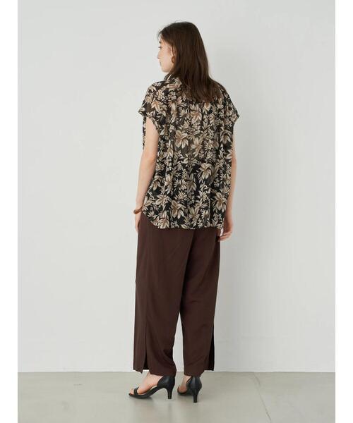 YECCA VECCA（イェッカヴェッカ）の「・ボタニカル柄スキッパーブラウス＊（シャツ/ブラウス・レディース・ブラック/カーキ/パープル・FREE）」の17枚目の写真