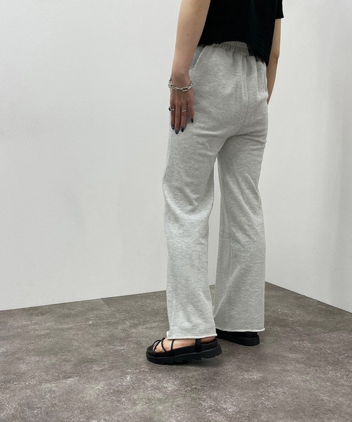 apres jour mignon(アプレジュールミニョン)の「スウェットフレアパンツ【ZOZOTOWN限定アイテム】(その他パンツ・レディース・ブラック/杢グレー/ナチュラル・SMALL/MEDIUM/X-LARGE)」の7枚目の写真