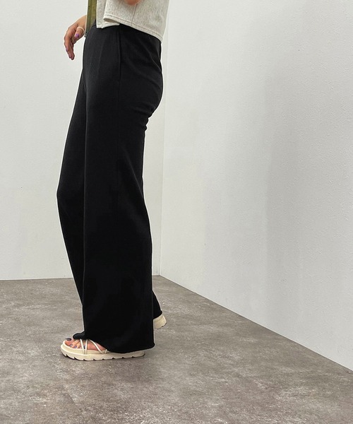 apres jour mignon(アプレジュールミニョン)の「スウェットフレアパンツ【ZOZOTOWN限定アイテム】(その他パンツ・レディース・ブラック/杢グレー/ナチュラル・SMALL/MEDIUM/X-LARGE)」の6枚目の写真