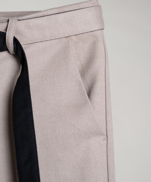 DOOPZ（ドープス）の「BELTED WIDE STRAIGHT TROUSERS/ベルテッドワイドストレートパンツ（スラックス・メンズ・ブラック/ベージュ/ネイビー・SMALL/MEDIUM/LARGE）」の6枚目の写真