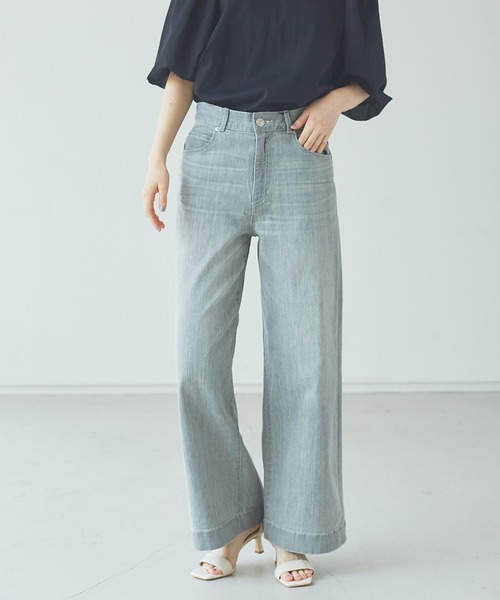 Abahouse Devinette（ドゥヴィネット）の「【BRAHMIN】ワイドデニムパンツ（デニムパンツ・レディース・ライトグレー/オフホワイト・38/36）」の2枚目の写真