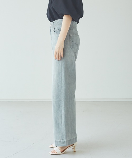 Abahouse Devinette（ドゥヴィネット）の「【BRAHMIN】ワイドデニムパンツ（デニムパンツ・レディース・ライトグレー/オフホワイト・38/36）」の12枚目の写真