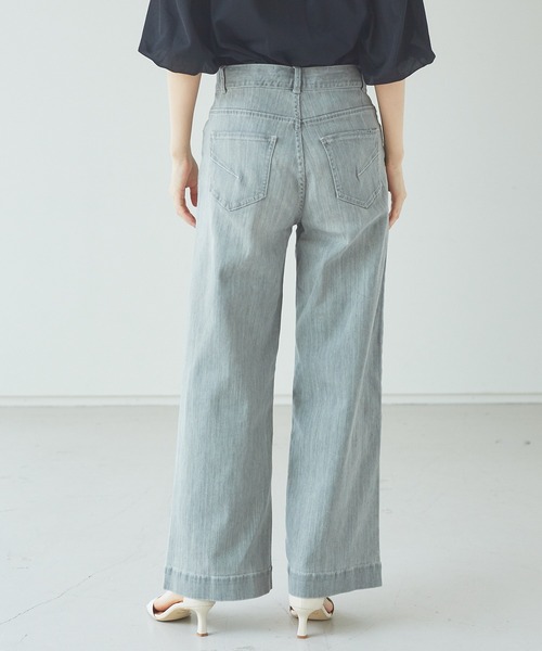 Abahouse Devinette（ドゥヴィネット）の「【BRAHMIN】ワイドデニムパンツ（デニムパンツ・レディース・ライトグレー/オフホワイト・38/36）」の11枚目の写真